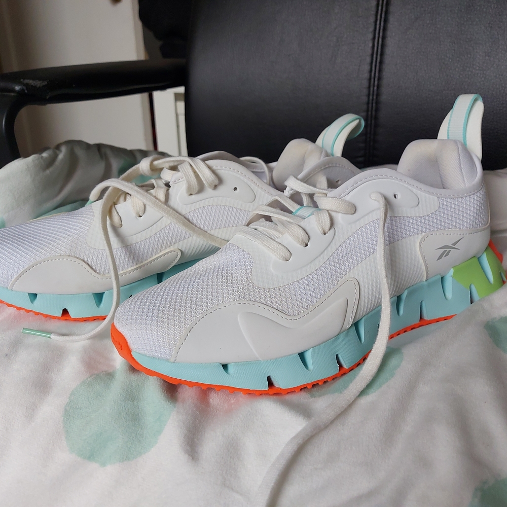 Reebok Zig Dynamica White and Mint Sneakers